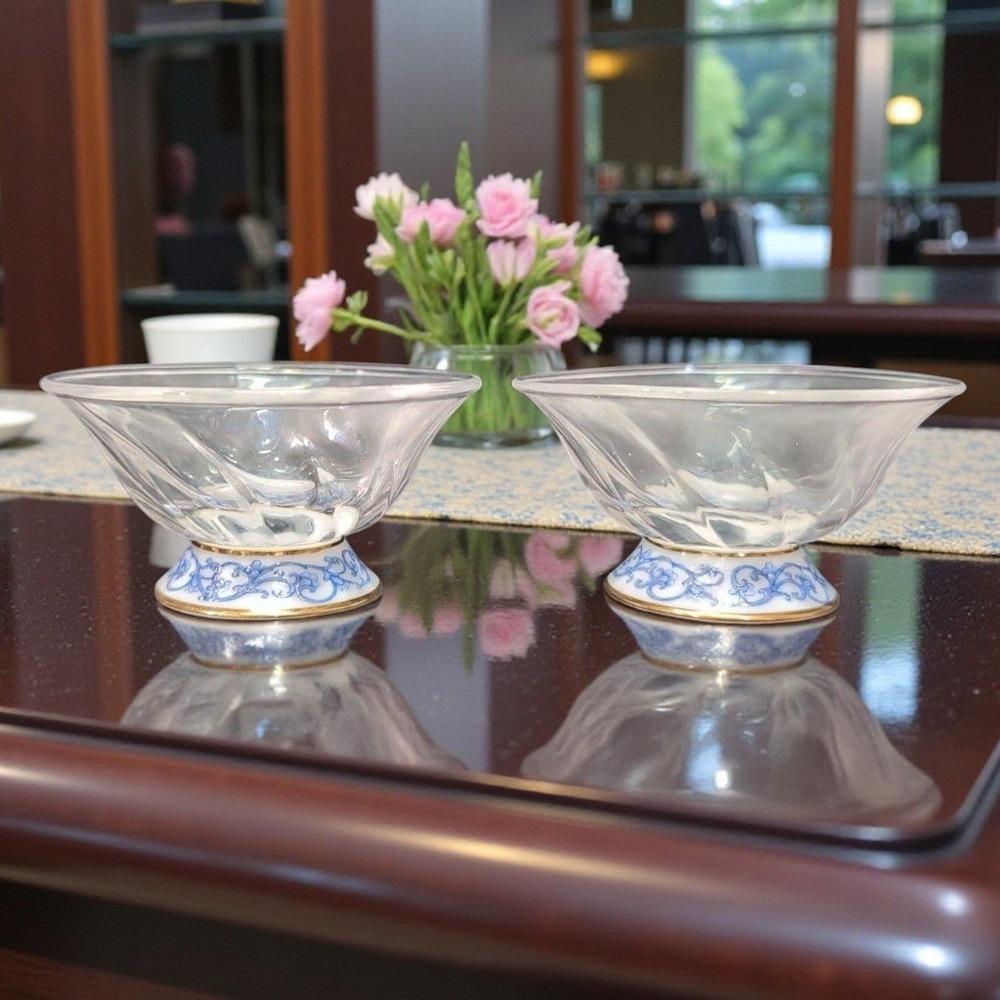 Eilong Fusion-Asia Teacups, Set of 2,‎ Glass Tea Cup With Chinese Porcelain Base